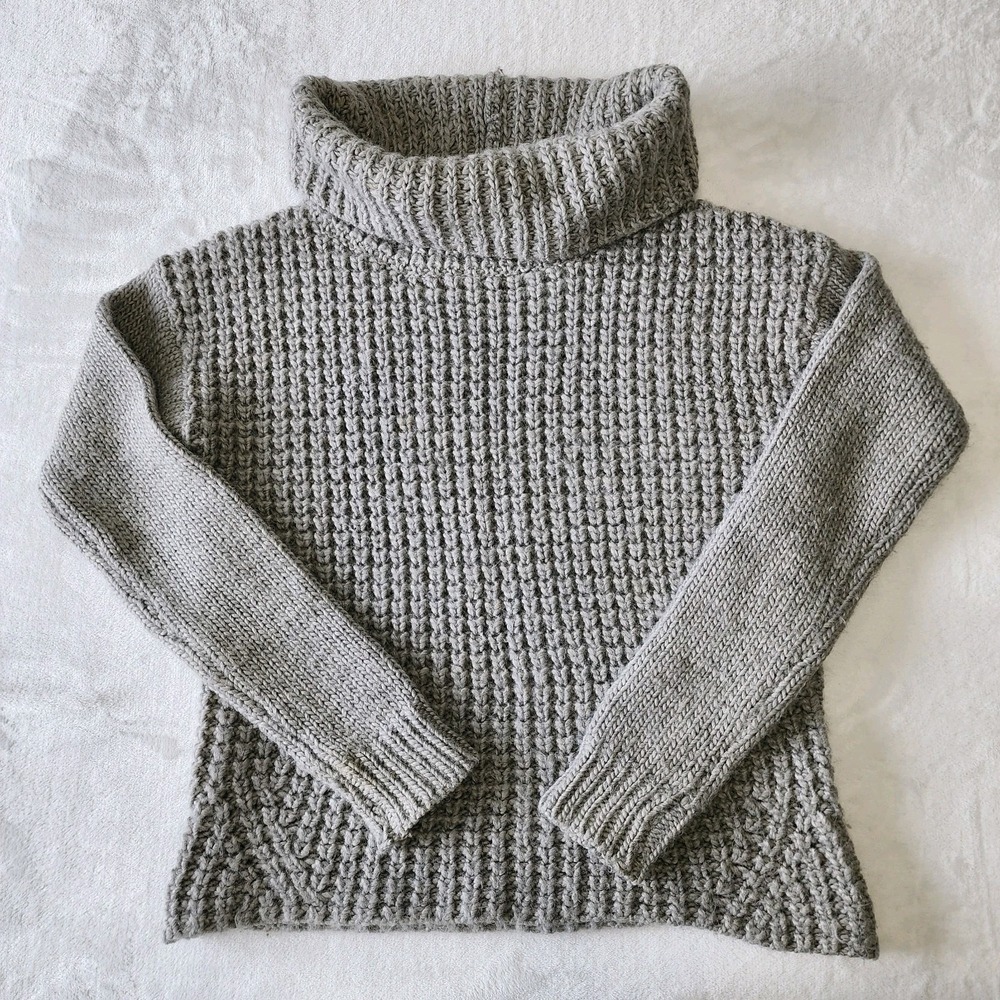 Handmade Sweater Womens Small Chunky Knit Handknit 36" Y2K Roll Neck Grey Cabin